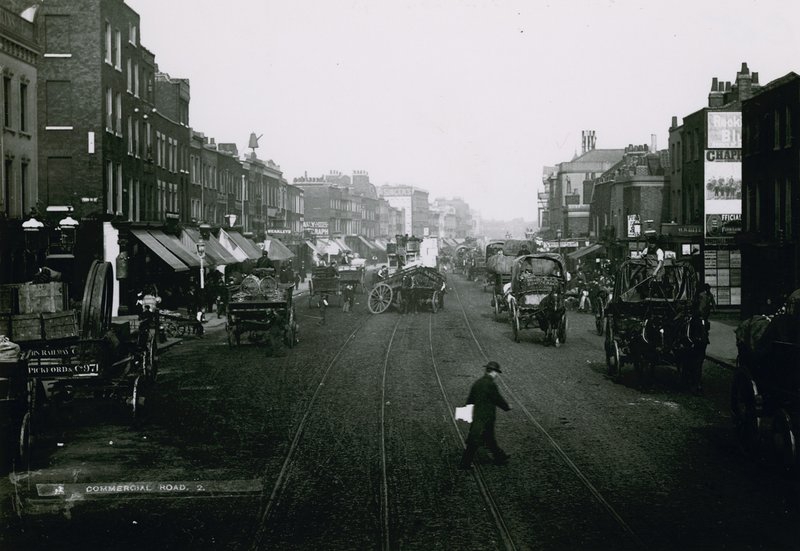 Commercial Road, Londra da English Photographer