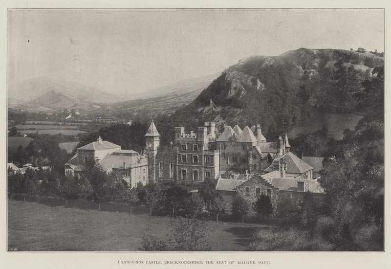 Castello di Craig-y-Nos, Brecknockshire, la residenza di Madame Patti da English Photographer