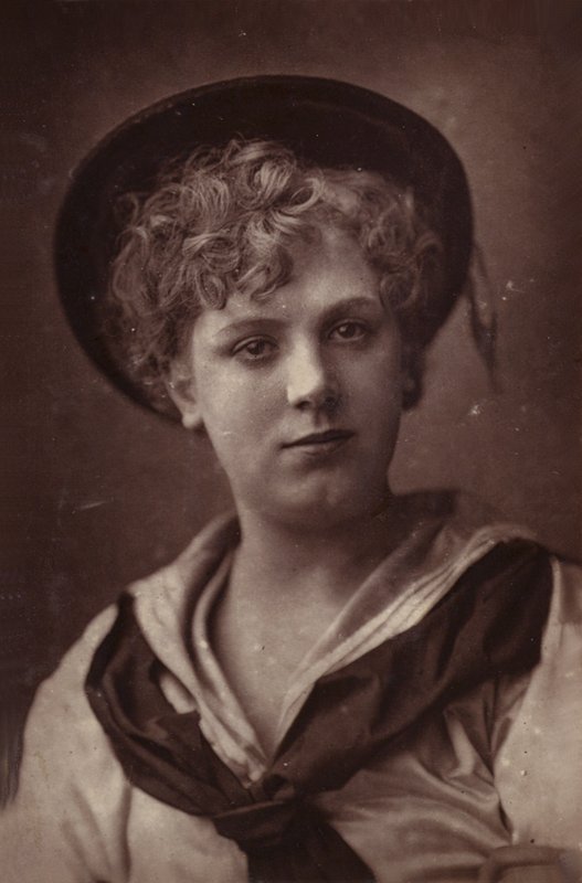 Edith Bland da English Photographer