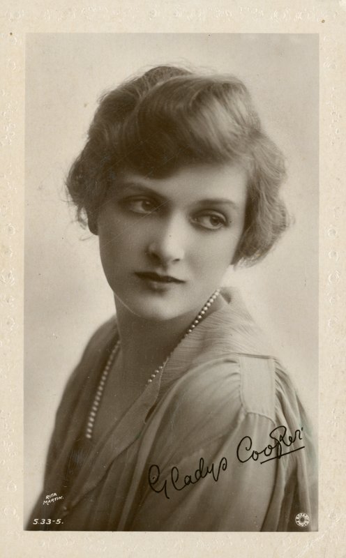 Cartolina edoardiana di Gladys Cooper da English Photographer