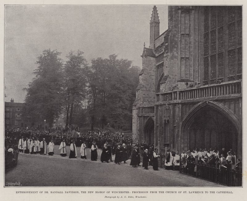 Intronizzazione del Dr Randall Davidson, il nuovo Vescovo di Winchester, processione dalla Chiesa di St Lawrence alla Cattedrale da English Photographer