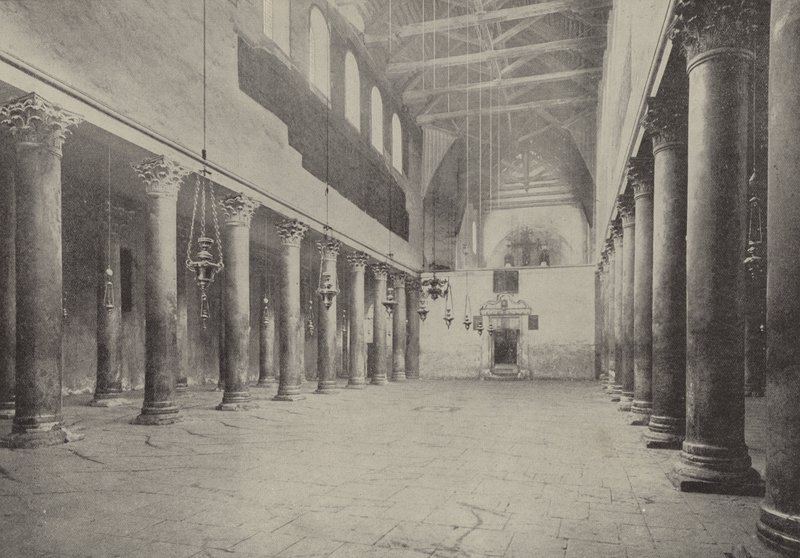 Ingresso alla Chiesa della Natività, costruita sul sito della locanda dove nacque Cristo da English Photographer
