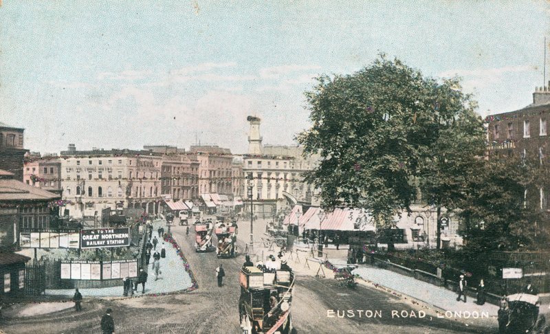 Euston Road a Londra da English Photographer