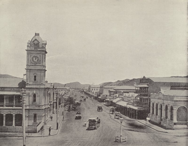 Flinders Street, Townsville, Queensland da English Photographer