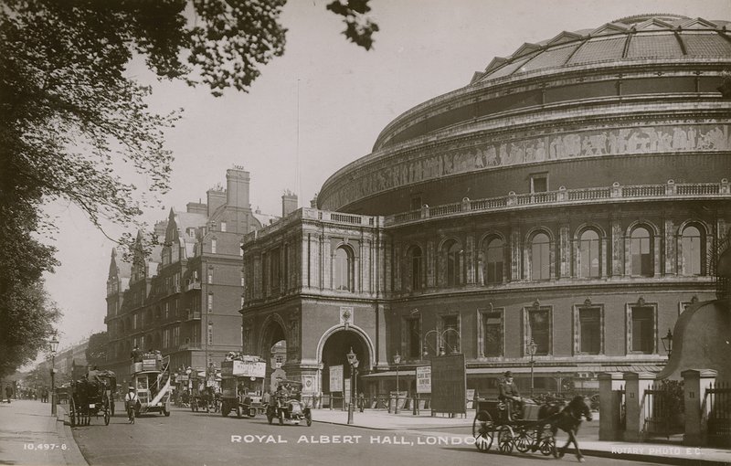 Vista generale della Royal Albert Hall da English Photographer