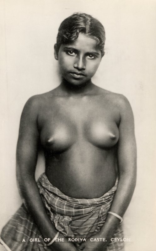 Ragazza della casta Rodiya in Sri Lanka da English Photographer