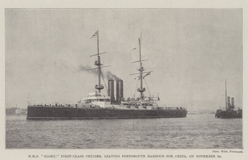 HMS Glory, incrociatore di prima classe, in partenza dal porto di Portsmouth per la Cina, il 24 novembre da English Photographer