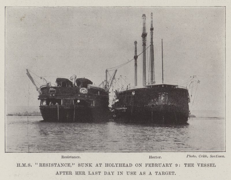 HMS Resistance, affondata a Holyhead il 9 febbraio, la nave dopo il suo ultimo giorno di utilizzo come bersaglio da English Photographer