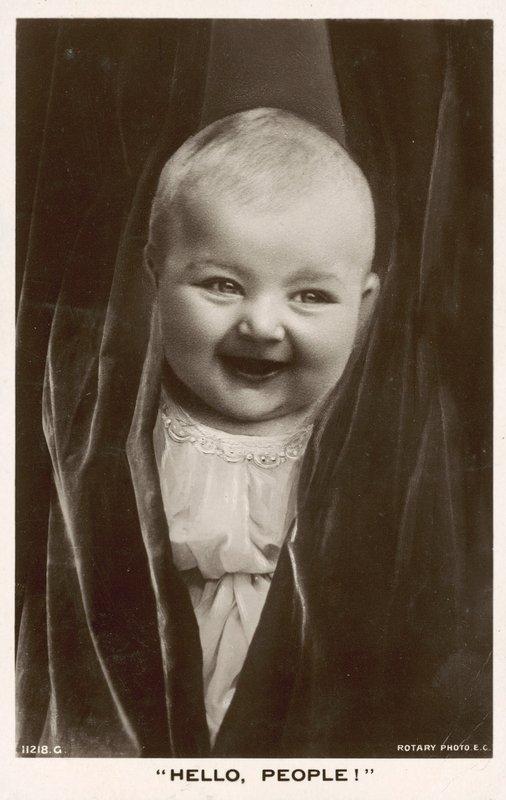 Ciao, gente! Bambino sorridente da English Photographer