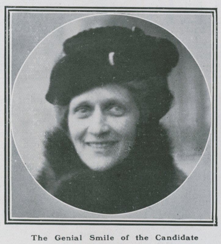 Lady Nancy Astor: Il sorriso cordiale della candidata da English Photographer