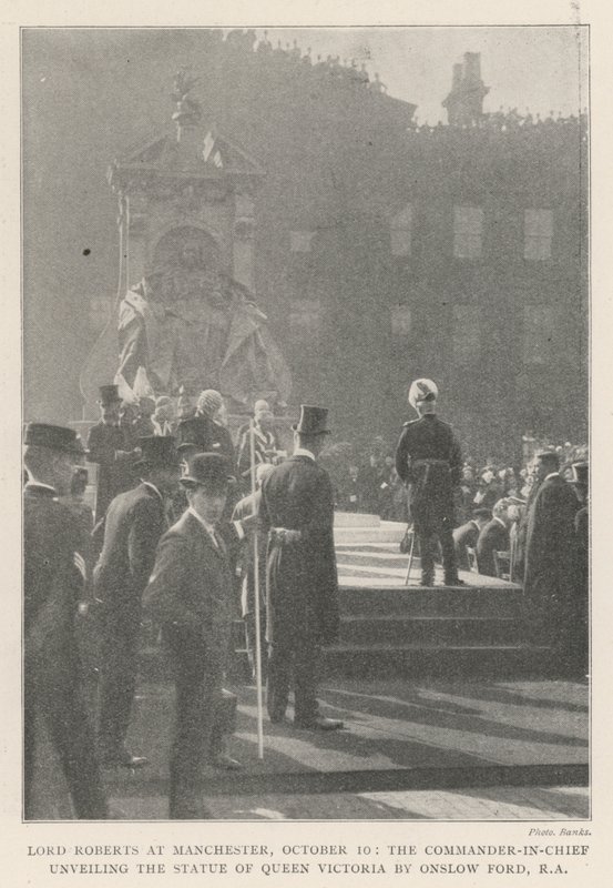Lord Roberts a Manchester, 10 ottobre, il comandante in capo svela la statua della regina Vittoria di Onslow Ford, RA da English Photographer