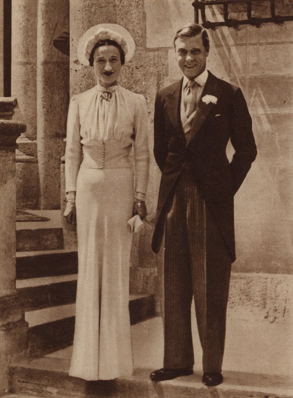Matrimonio del duca di Windsor con la signora Simpson al Chateau de Cande, Monts, 3 giugno 1937 da English Photographer