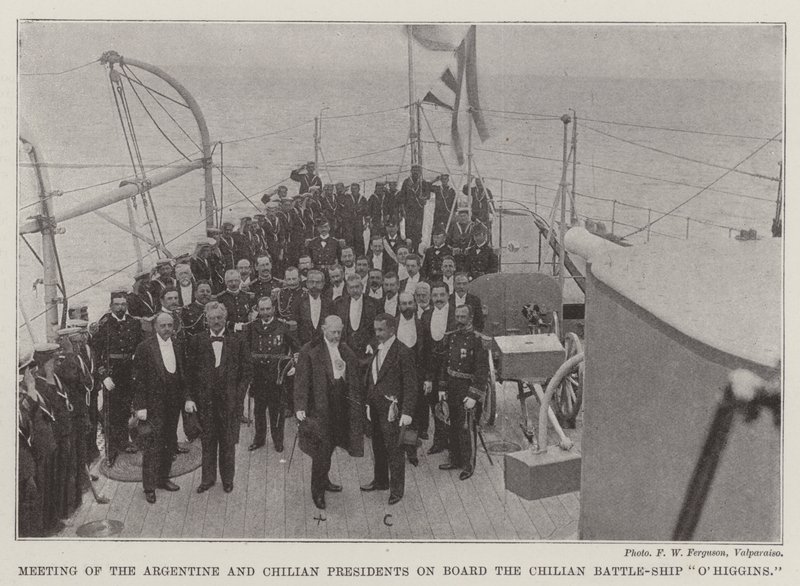 Incontro dei presidenti argentino e cileno a bordo della nave da battaglia cilena OHiggins da English Photographer