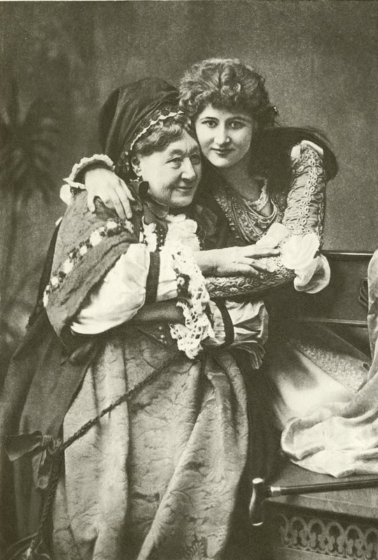 Miss Mary Anderson e Mrs Stirling come Giulietta e Nutrice (incisione) da English Photographer