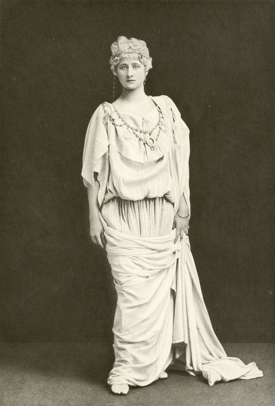 Miss Mary Anderson come Ermione (incisione) da English Photographer