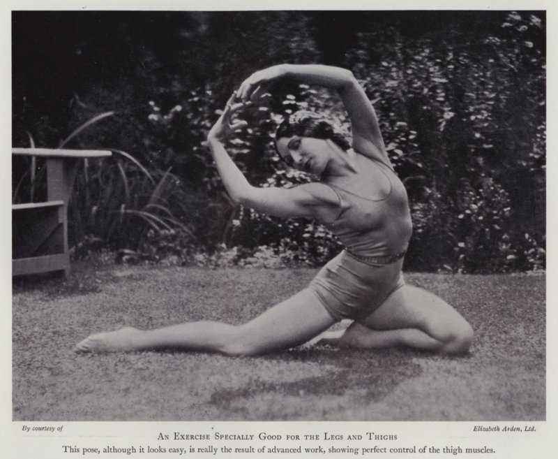 Cultura della bellezza moderna: Un esercizio particolarmente buono per le gambe e le cosce da English Photographer