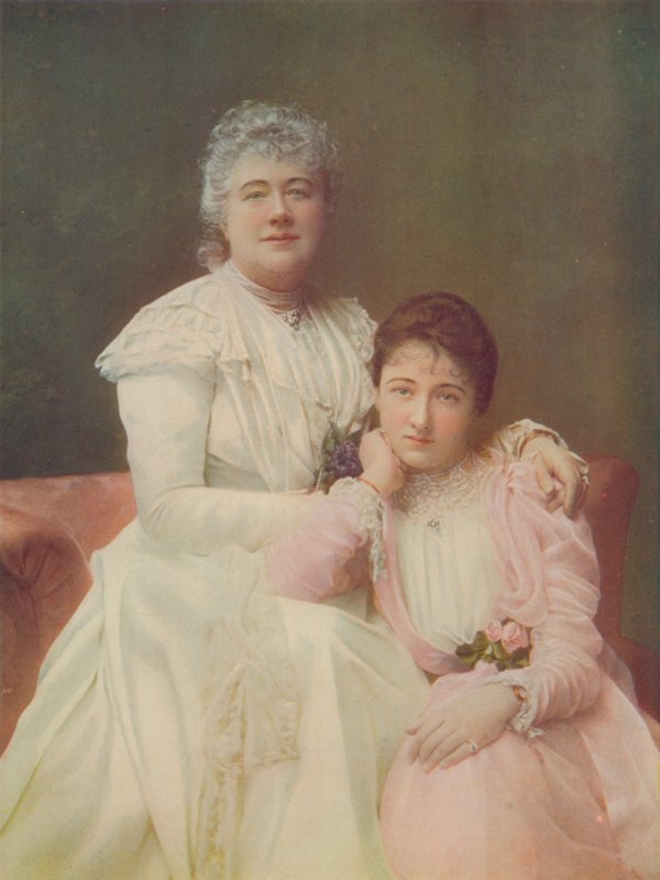 Signora Lewis e Miss Mabel Terry-Lewis da English Photographer