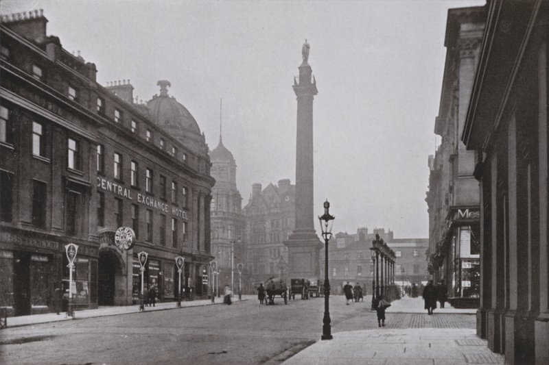 Newcastle, Grey Street da English Photographer