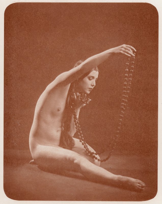 Arte nudista: Gioiello da English Photographer