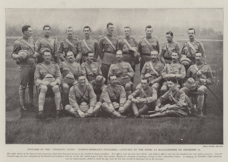 Ufficiali del Fighting Fifth (Northumberland Fusiliers), catturati dai Boeri a Magaliesberg il 13 dicembre da English Photographer