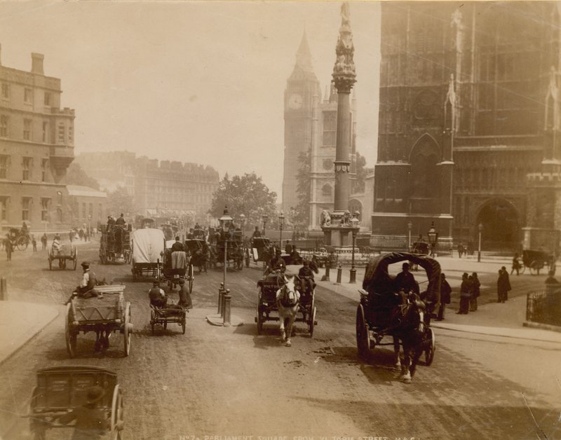 Parliament Square da Victoria Street, Londra da English Photographer