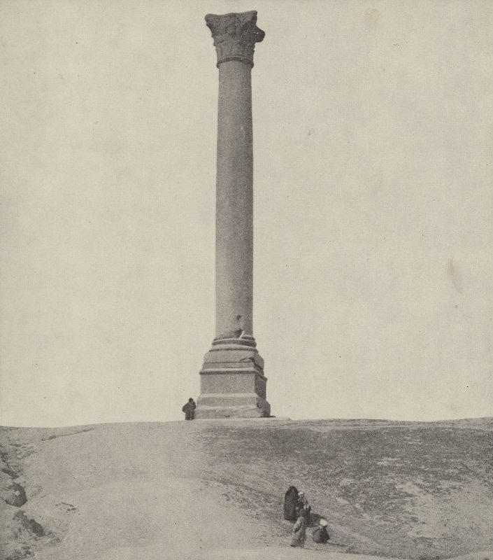 Colonna di Pompeo, eretta in onore di Diocleziano da English Photographer