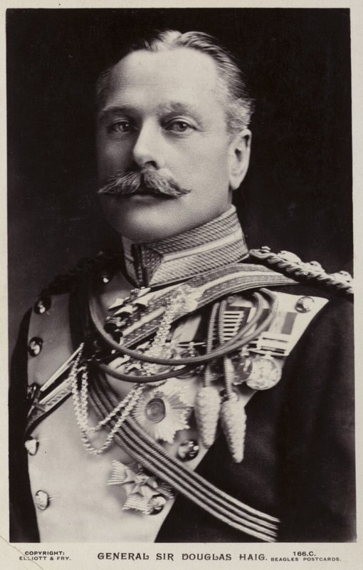 Ritratto del Generale Sir Douglas Haig da English Photographer
