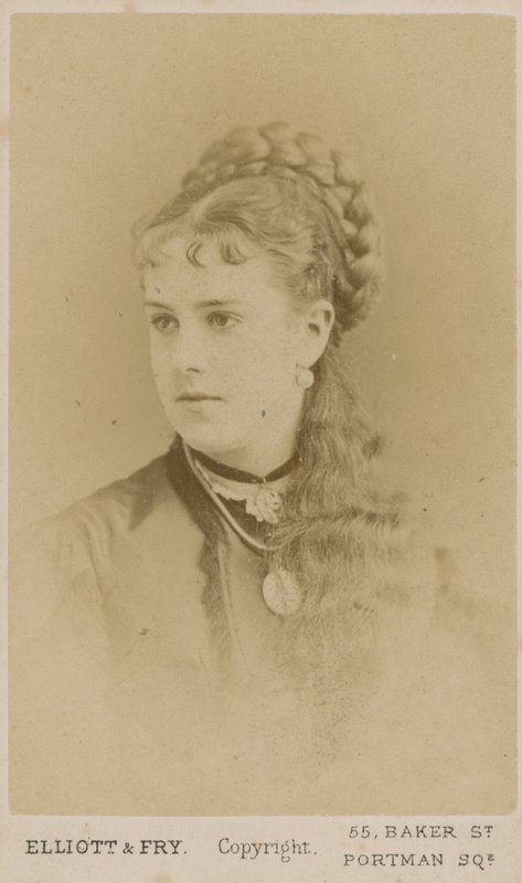 Ritratto della prostituta Mabel Gray da English Photographer