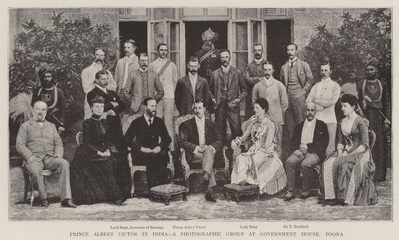 Il principe Alberto Vittorio in India, un gruppo fotografico alla Government House, Poona da English Photographer