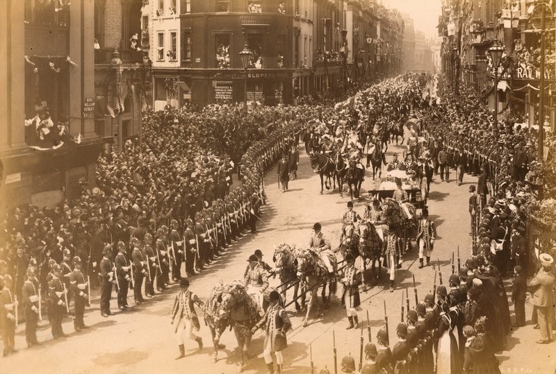 Regina Vittoria, processione del Giubileo di Diamante, 1897 da English Photographer