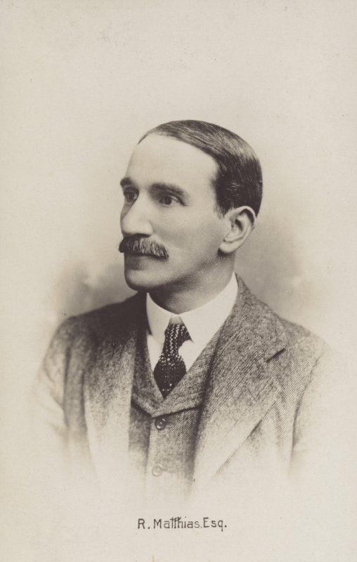 R Matthias da English Photographer
