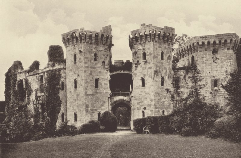 Castello di Raglan, Porta Principale da English Photographer