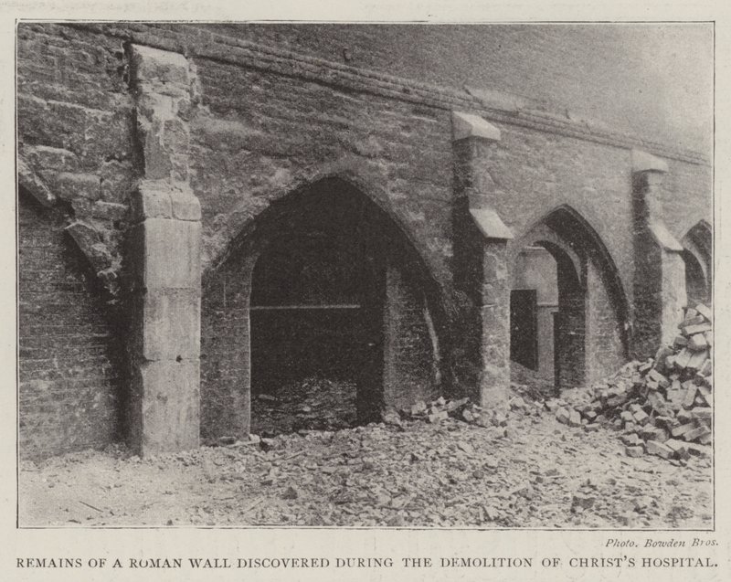 Resti di un muro romano scoperti durante la demolizione del Christ