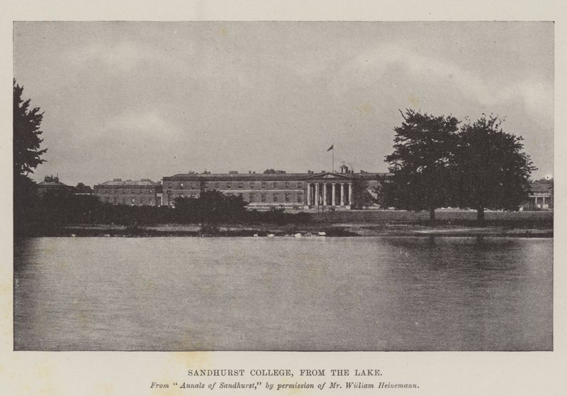 Sandhurst College, dal lago da English Photographer