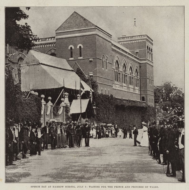 Giornata dei Discorsi alla Scuola di Harrow, 7 luglio, in attesa del Principe e della Principessa del Galles da English Photographer