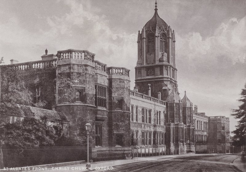 Facciata di St Aldates, Christ Church, Oxford da English Photographer