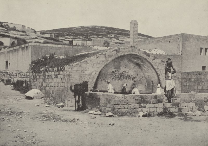 Pozzo di Santa Maria, o la Fontana della Vergine, Nazareth, un luogo spesso visitato da Maria, la Madre del Nostro Signore da English Photographer