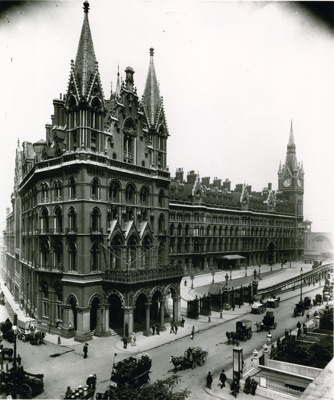 Stazione ferroviaria di St Pancras da English Photographer