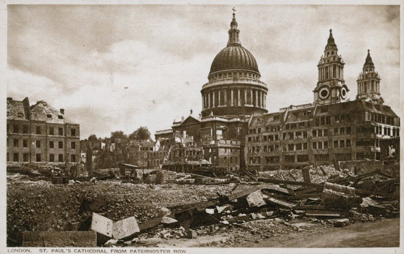 Cattedrale di St Paul, Londra, da Paternoster Row da English Photographer