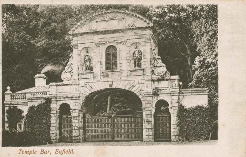 Temple Bar, Enfield da English Photographer