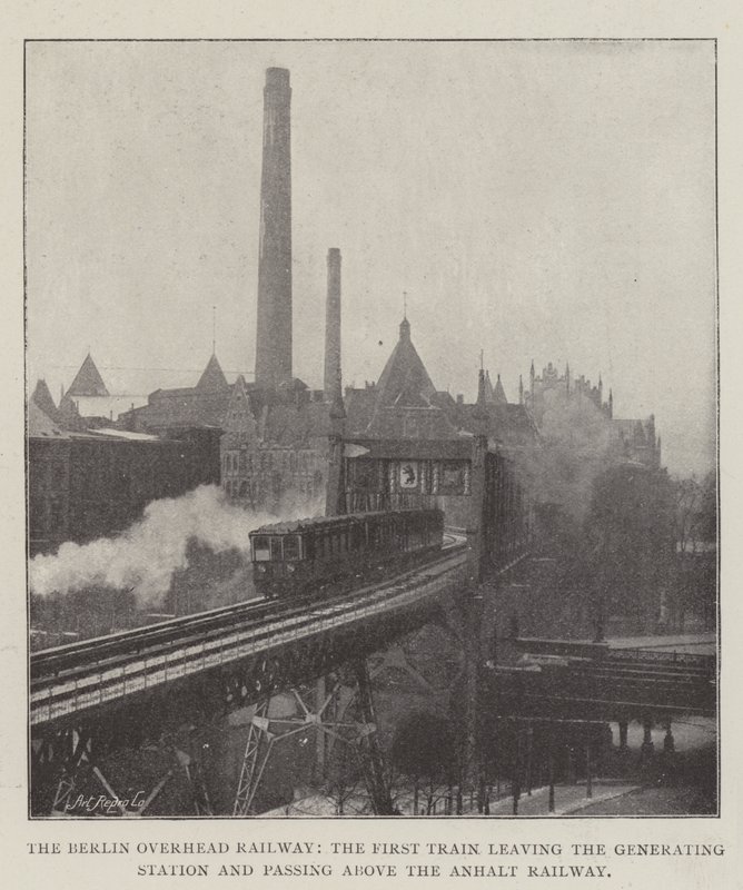 La ferrovia sopraelevata di Berlino, il primo treno che lascia la stazione di generazione e passa sopra la ferrovia di Anhalt da English Photographer