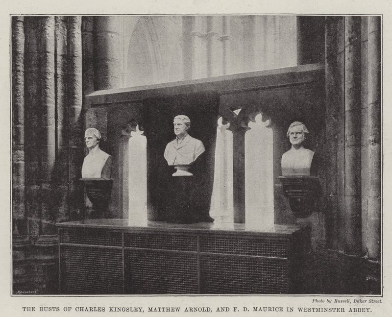 I busti di Charles Kingsley, Matthew Arnold e F D Maurice nell