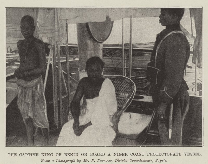 Il re prigioniero del Benin a bordo di una nave del Protettorato della Costa del Niger da English Photographer