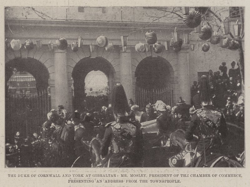 Il Duca di Cornovaglia e York a Gibilterra, il signor Mosley, presidente della Camera di Commercio, presenta un indirizzo dai cittadini da English Photographer