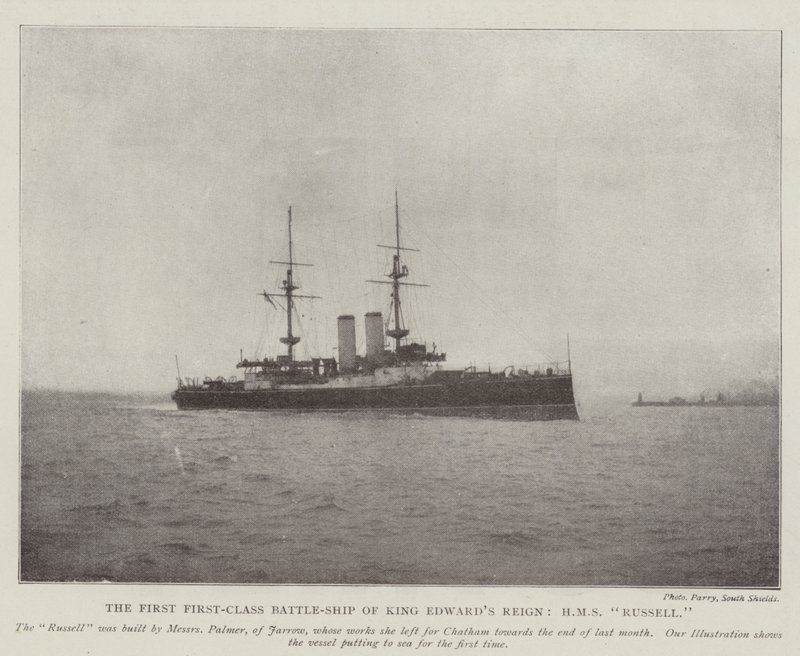 La prima nave da battaglia di prima classe del regno di re Edoardo, HMS Russell da English Photographer