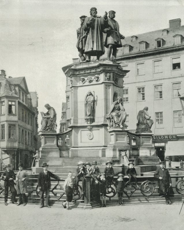 Il Monumento a Gutenberg, Francoforte da English Photographer