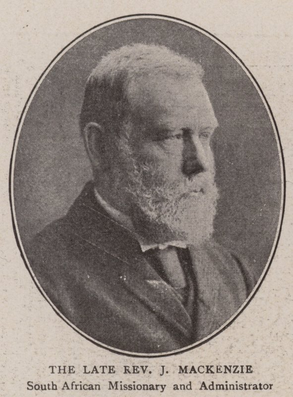 Il defunto Reverendo J. Mackenzie da English Photographer