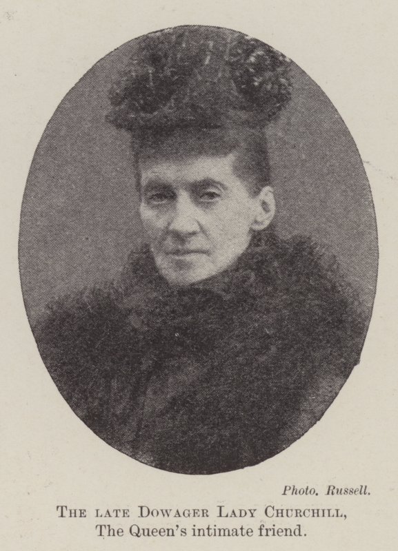 La defunta Lady Churchill, intima amica della Regina da English Photographer