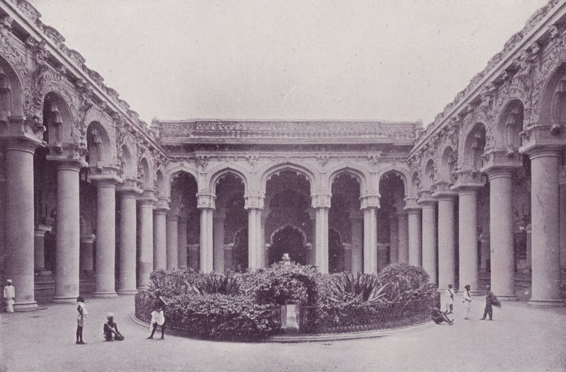 Palazzo di Tirumala Nayak, Madura da English Photographer