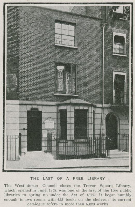 Biblioteca di Trevor Square, Westminster da English Photographer